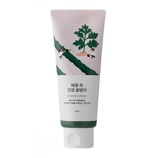 Nomierinošas viegli skābas attīrošās putas ar vērmeļu ekstraktu jutīgai un problemātiskai ādai Round Lab Mugwort Calming Cleanser